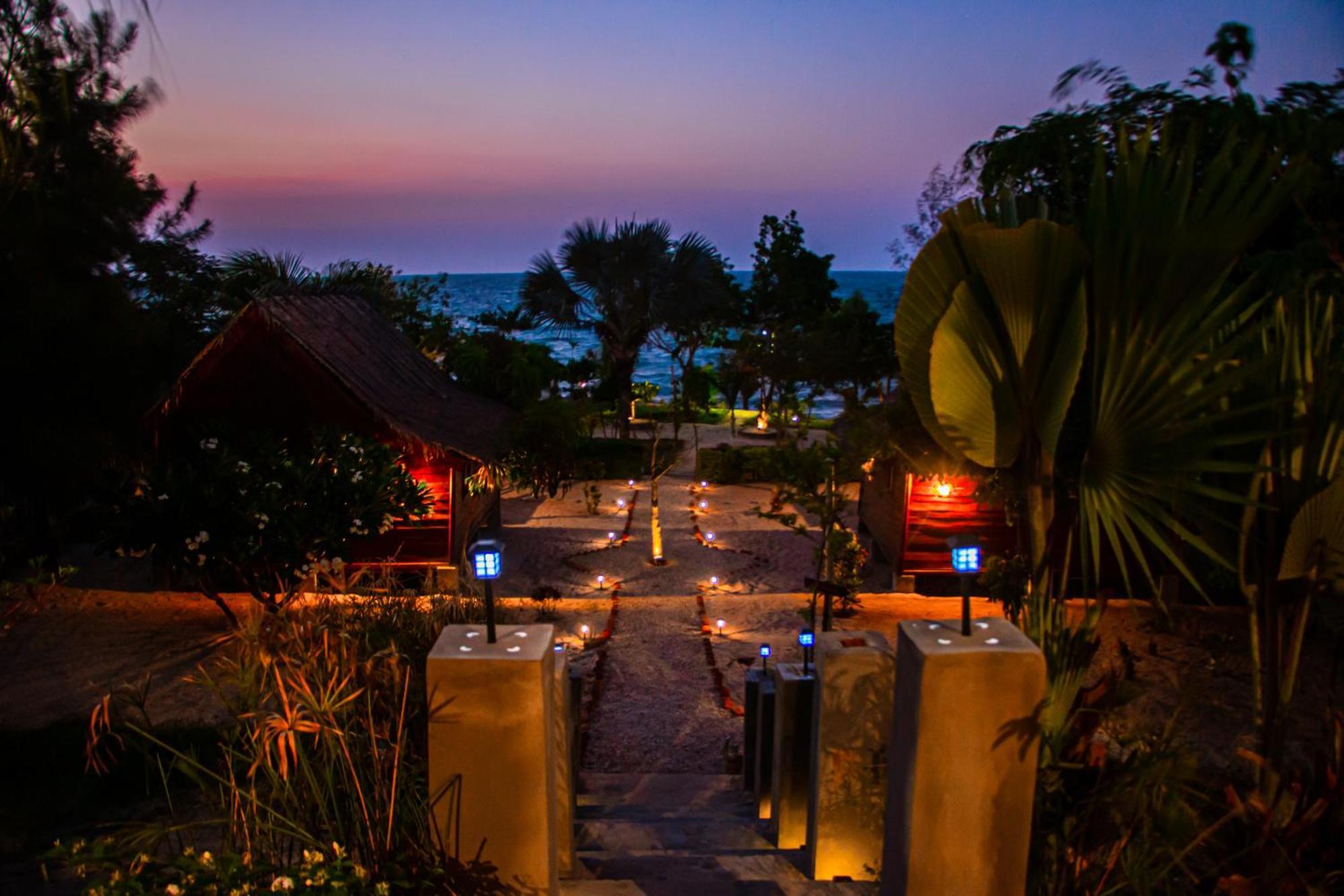 Ampazony Oasis Lodge ماهاجانا المظهر الخارجي الصورة