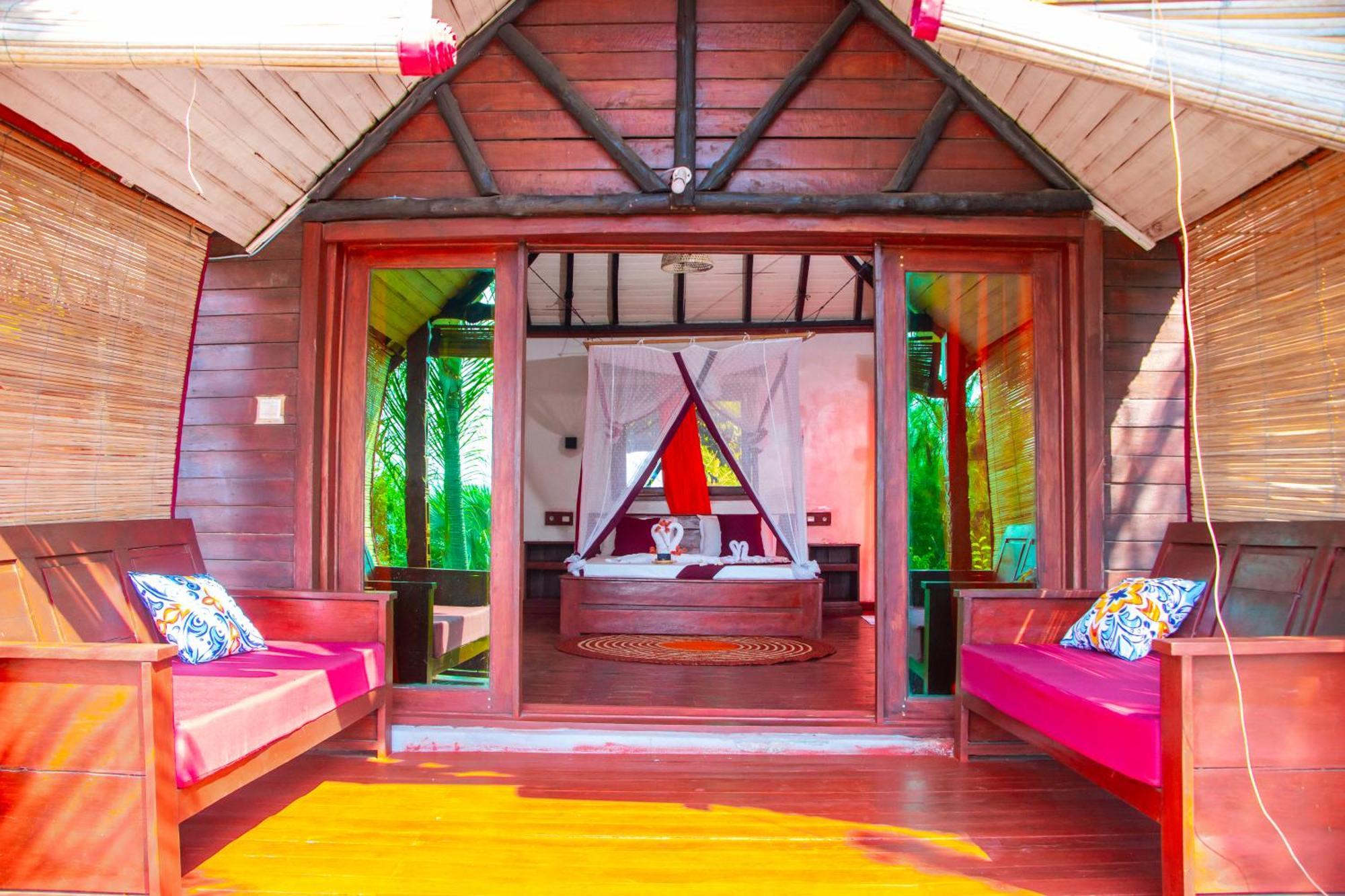 Ampazony Oasis Lodge ماهاجانا المظهر الخارجي الصورة